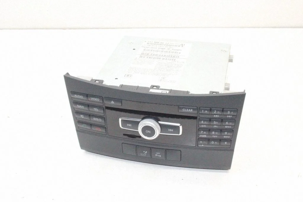 Radio/CD/DVD/GPS head unit – Mercedes-Benz E-Class W212 (2009-2016)