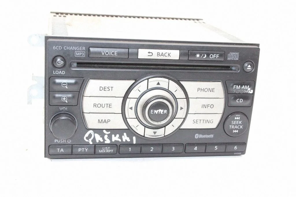 Radio, odtwarzacz CD/DVD, nawigacja – Nissan Qashqai+2 (2008-2010)