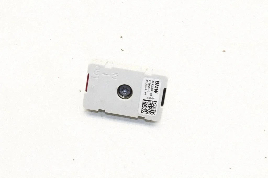 Antenas pastiprinātājs – BMW 7. sērija G70 (2022-)