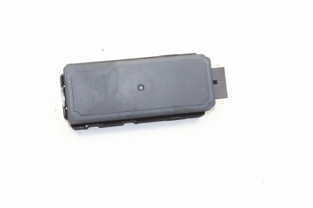 Aerial antenna amplifier – BMW 7 Series G70 (2022-)