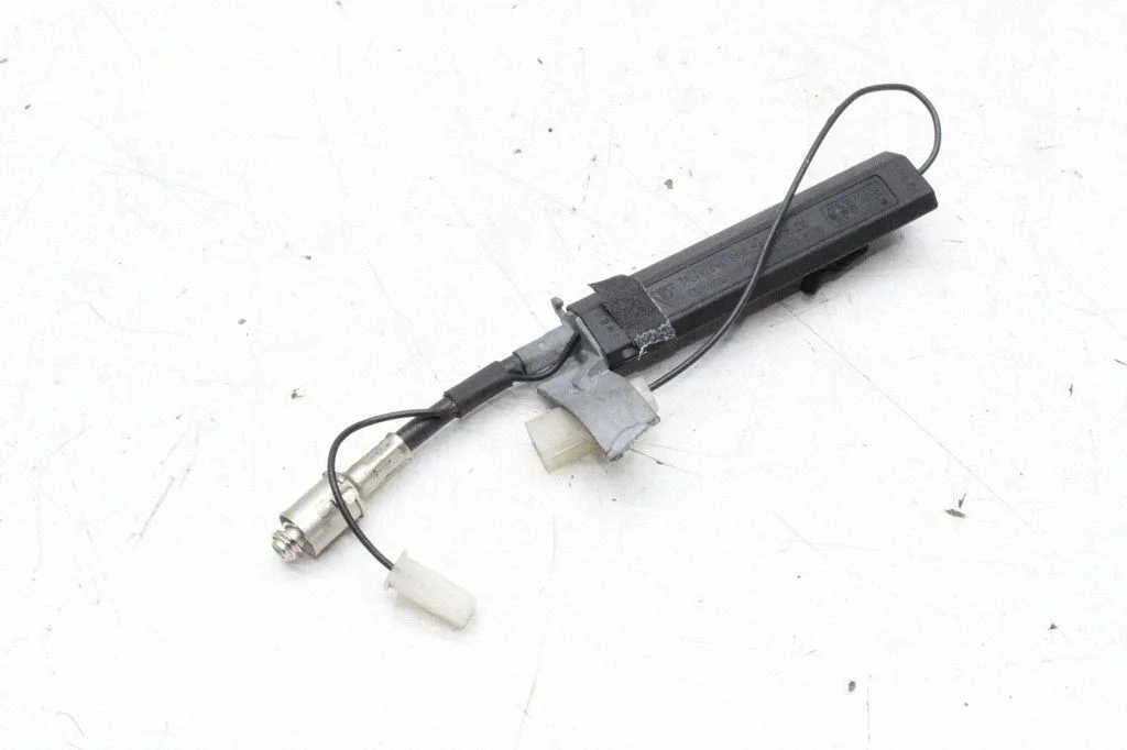 Antenas pastiprinātājs – Porsche Boxster 986 (1996-2004)