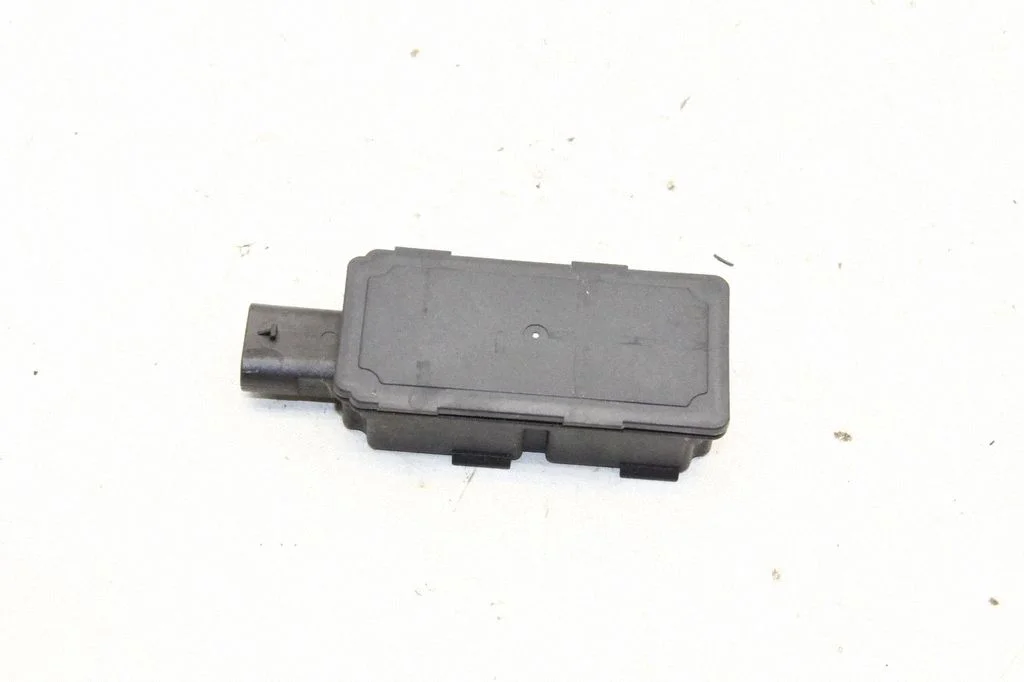 Aerial antenna amplifier – Mini Cooper J01 Electric (Cooper SE) (2020-)