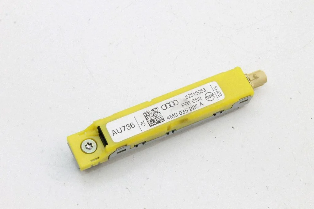Aerial antenna amplifier – Audi Q7 4M (2015-)