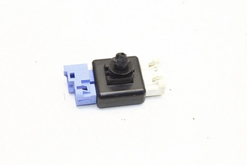 Wzmacniacz antenowy – Mercedes-Benz Klasa GLA W156 X156 (2013-2019)