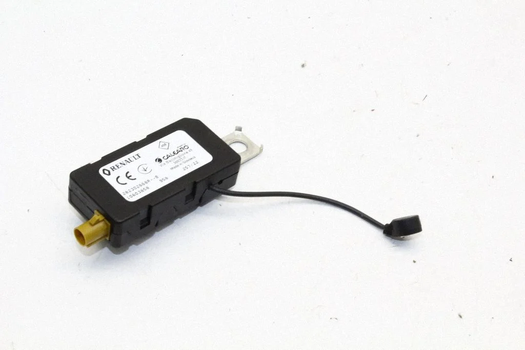 Aerial antenna amplifier – Renault Captur II (2020-)