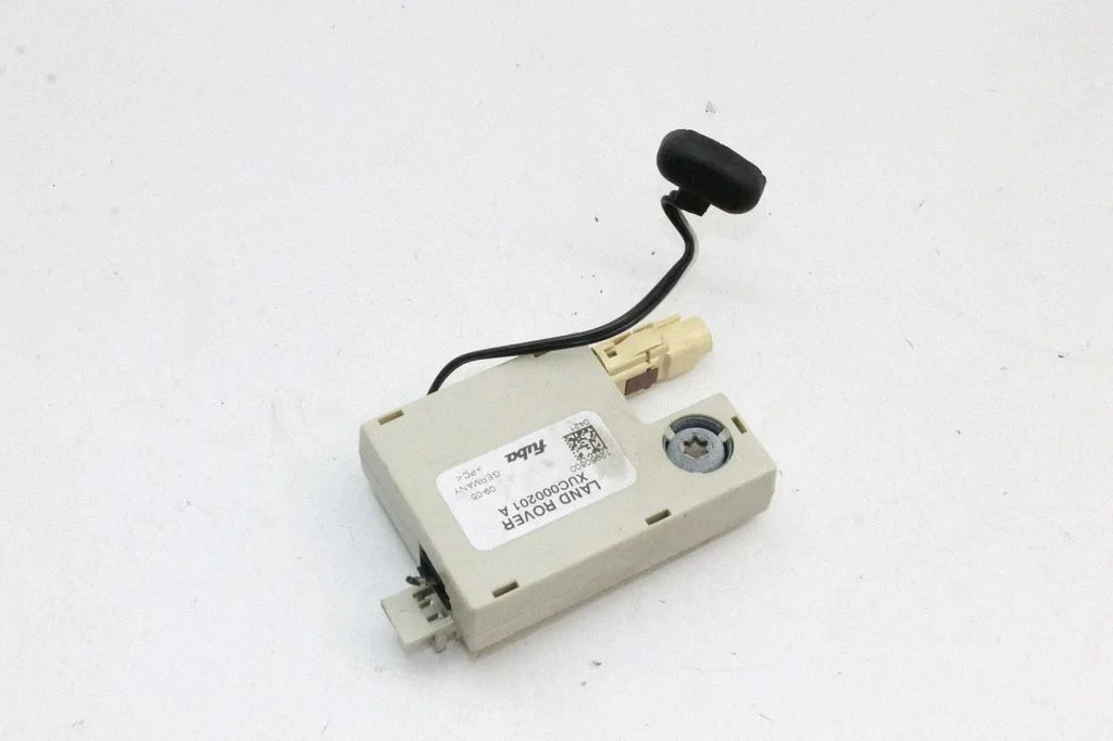 Antenas pastiprinātājs XUC000201A