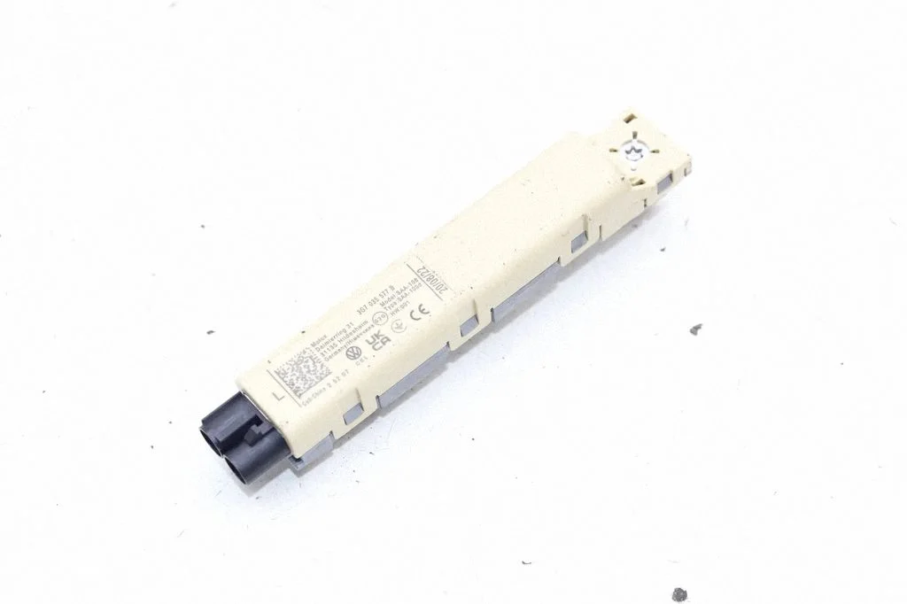 Antenas pastiprinātājs 3G7035577B