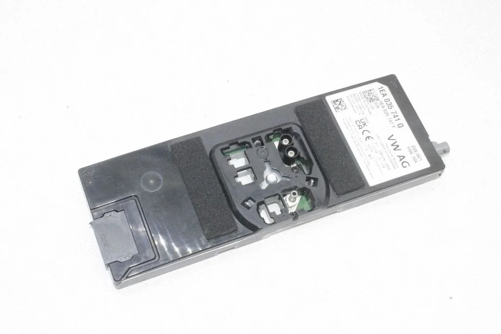 Antenas pastiprinātājs 1EA035741Q