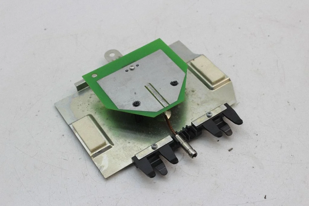 Wzmacniacz antenowy – Mercedes-Benz Klasa CLK A209 C209 (2002-2009)