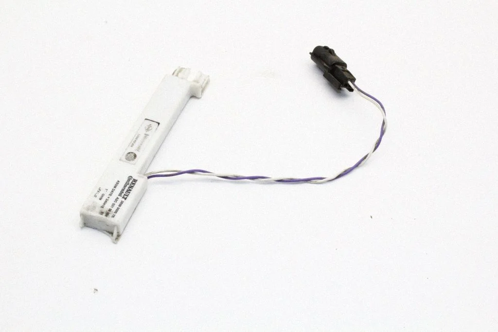 Aerial antenna amplifier – Renault Zoe (2012-)