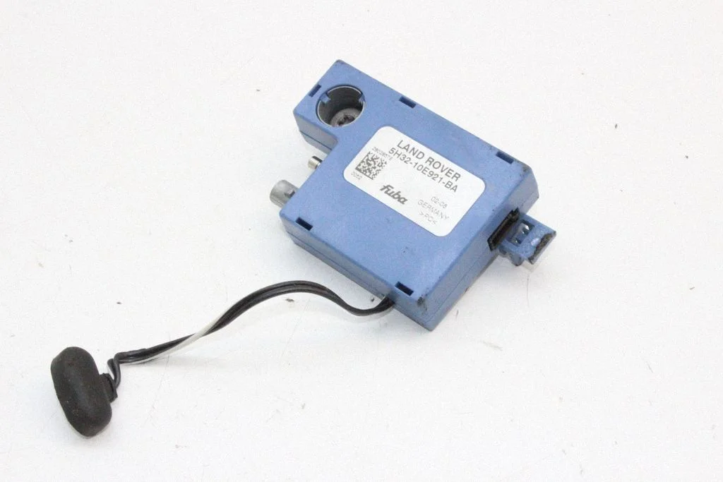 Antenas pastiprinātājs – Land Rover Range Rover Sport L320 (2005-2013)