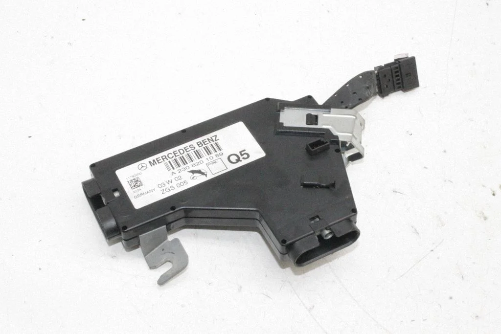 Wzmacniacz antenowy – Mercedes-Benz Klasa SL R230 (2001-2012)