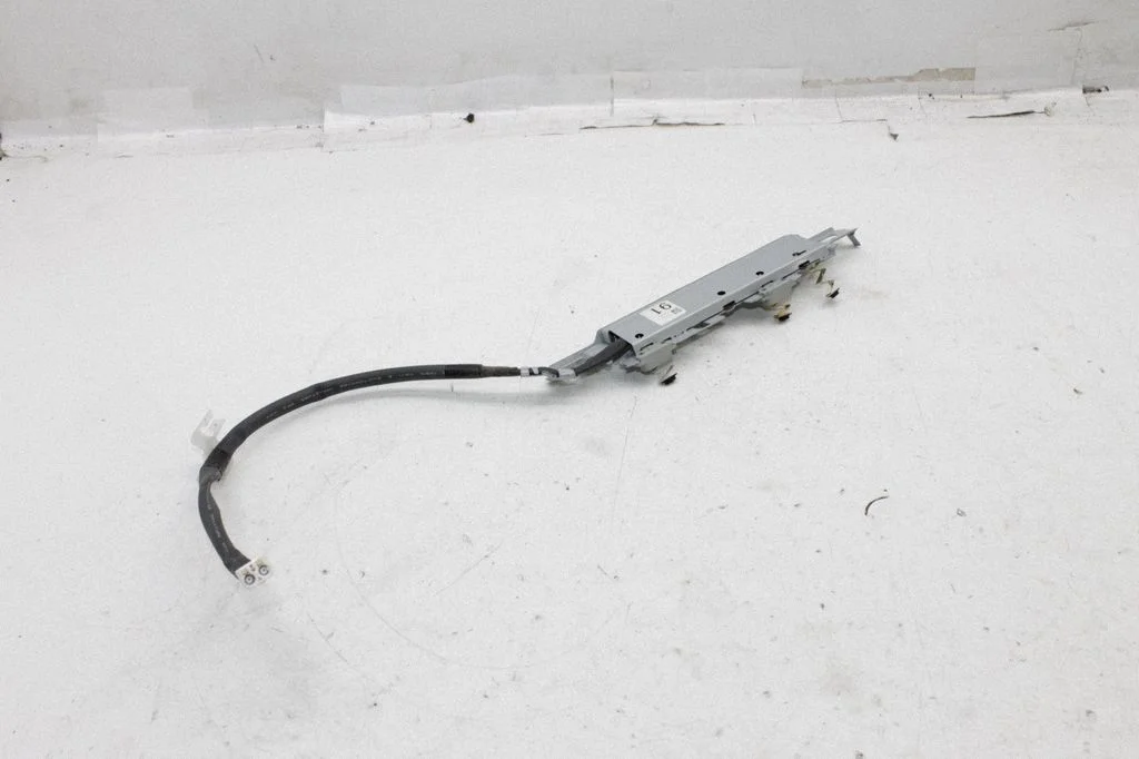 Antenni võimendi – Lexus IS III XE30 (2013-2020)