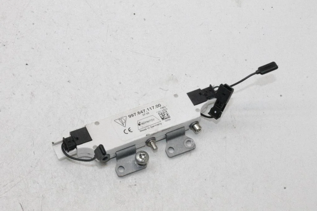 Antenas pastiprinātājs – Porsche Boxster 987 (2005-2012)