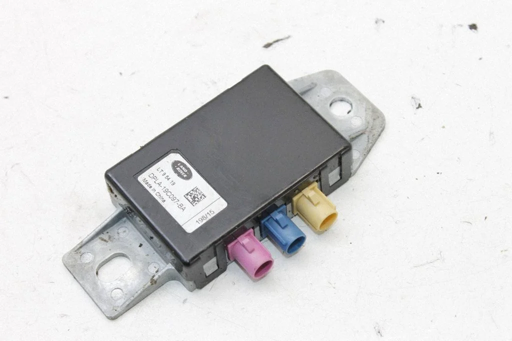 Wzmacniacz antenowy DPLA19C097BA
