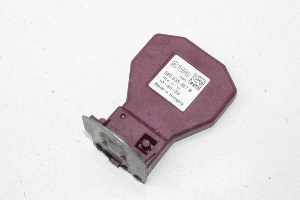 Aerial antenna amplifier – Skoda Kamiq (2019-)