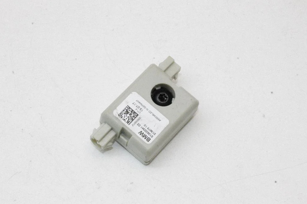 Aerial antenna amplifier – BMW X1 F48 F49 (2015-2022)
