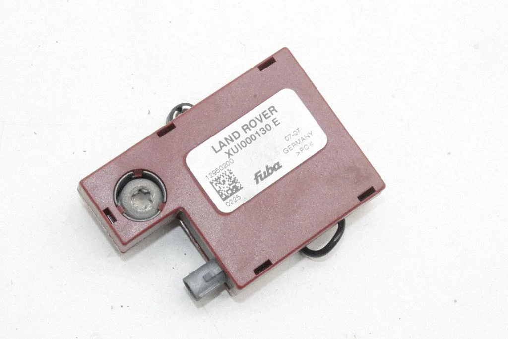 Antenas pastiprinātājs – Land Rover Discovery 3 - LR3 (2005-2009)