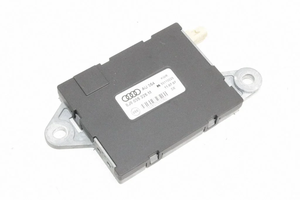 Wzmacniacz antenowy 8J8035225M