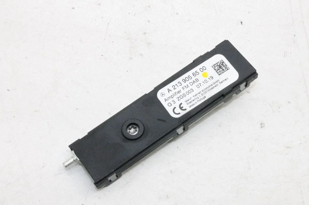 Aerial antenna amplifier – Mercedes-Benz A-Class W177 AMG (2018-)