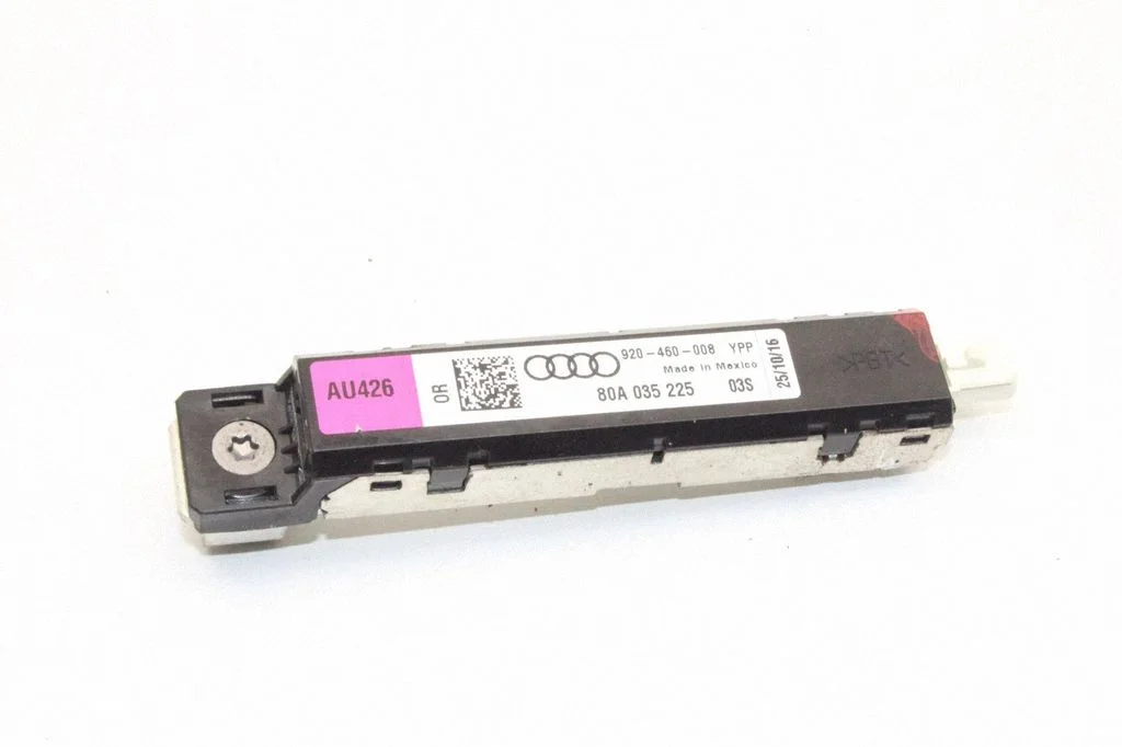 Wzmacniacz antenowy 80A035225