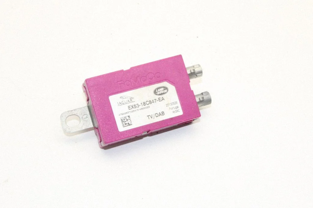 Aerial antenna amplifier – Jaguar F-Type (2013-)