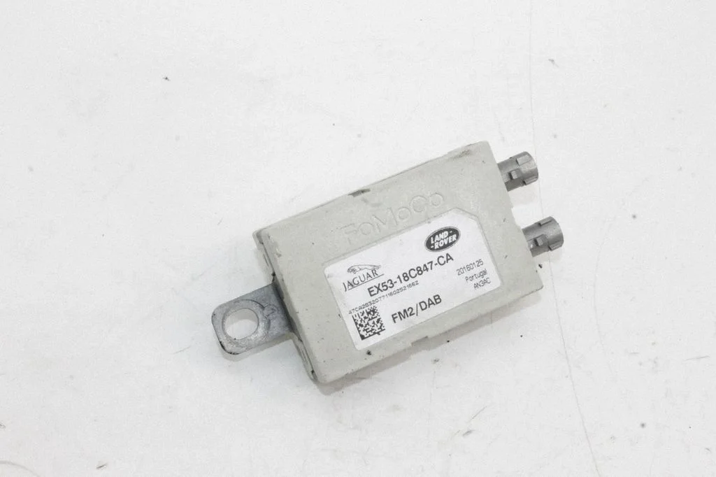 Antenas pastiprinātājs EX5318C847CA