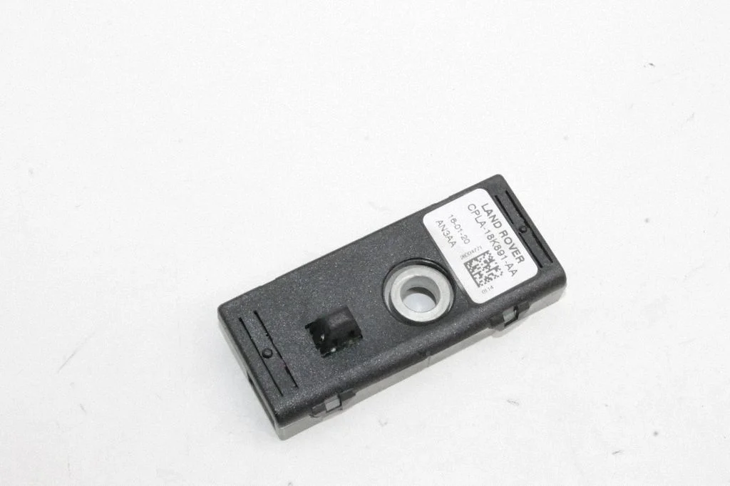 Antenas pastiprinātājs CPLA18K891AA