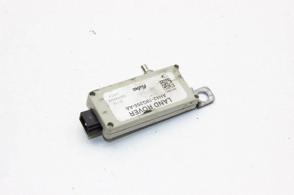 Wzmacniacz antenowy AH4219G255AA