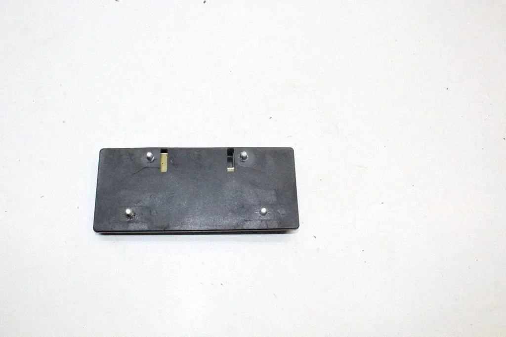 Wzmacniacz antenowy – Audi A4 S4 B6 8E 8H (2001-2005)