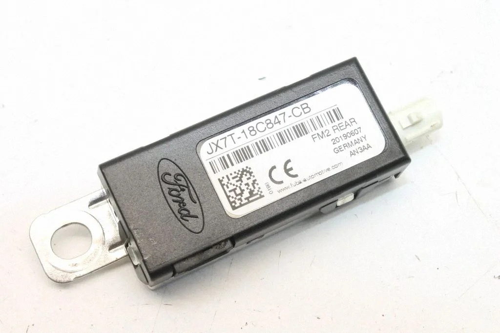 Aerial antenna amplifier – Ford Focus (2018-)