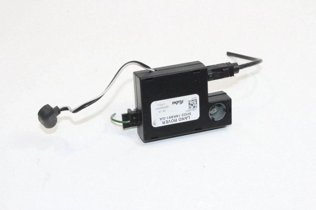 Wzmacniacz antenowy – Land Rover Discovery 4 - LR4 (2010-2016)
