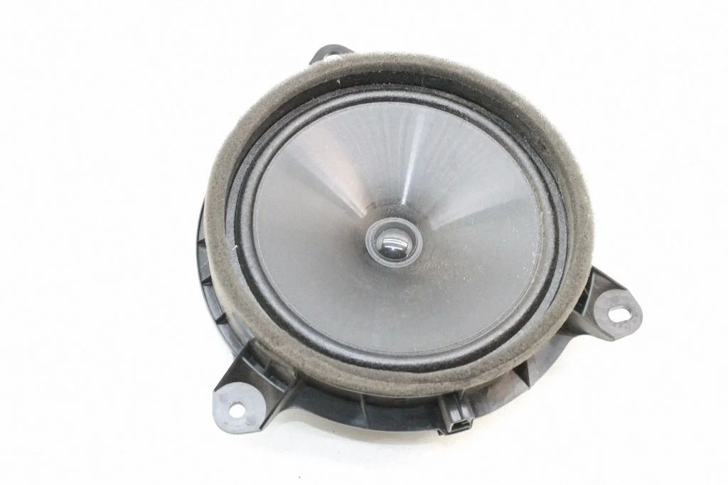 Front door speaker – Toyota Yaris XP210 (2020-)