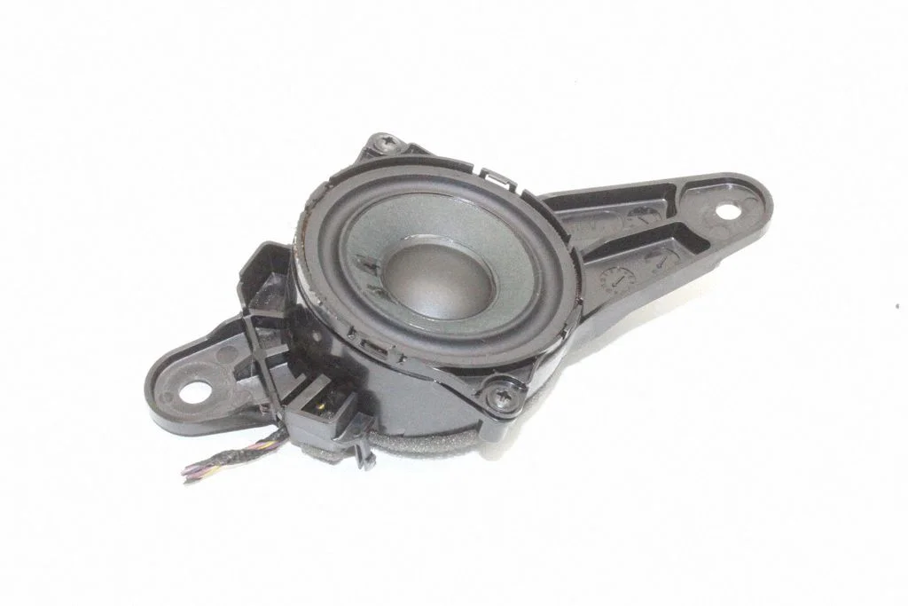 Panel speaker – Audi A4 Allroad B8 (2008-2016)
