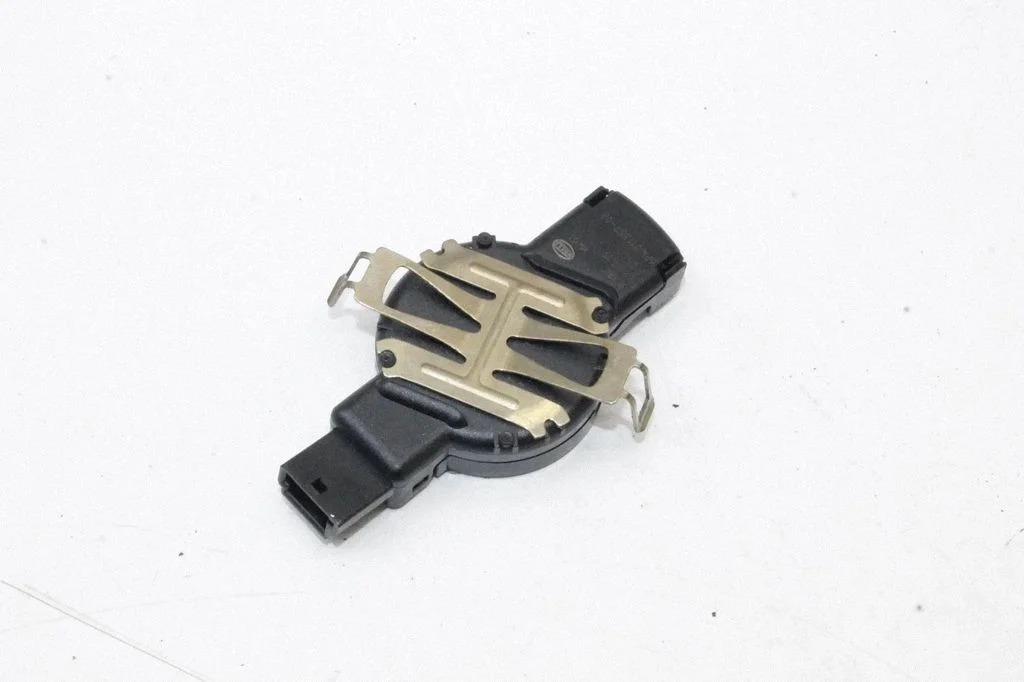 Rain sensor – Tesla Model S (2012-)