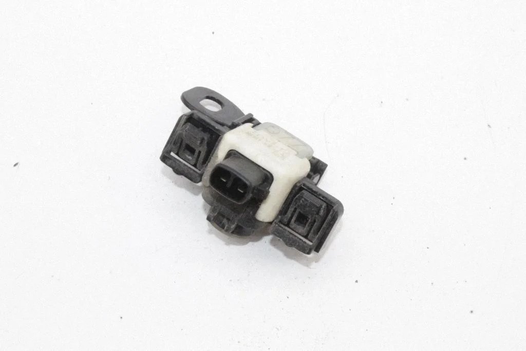 Parkošanās sensors PDC – Lexus IS III XE30 (2013-2020)