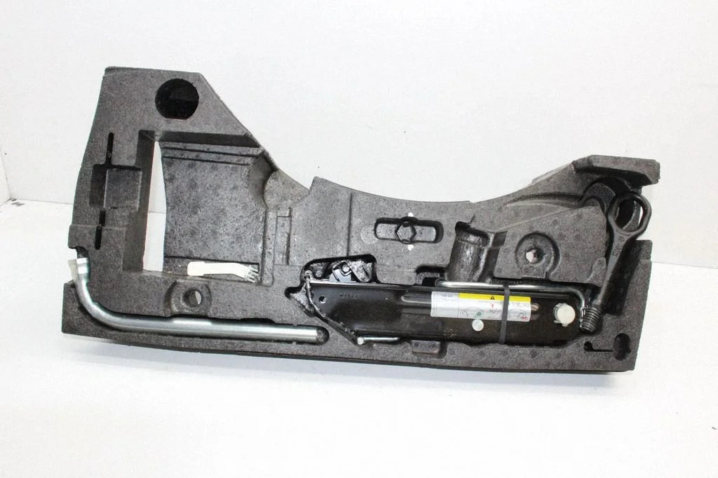 Tööriistakomplekt – Volkswagen Passat CC (2008-2016)
