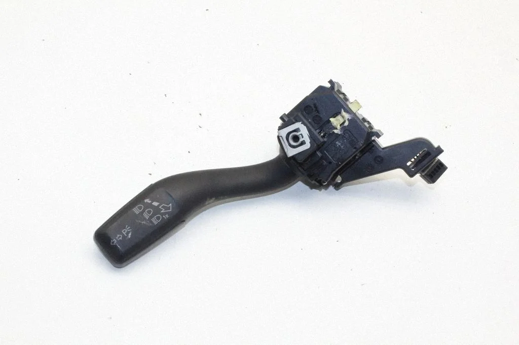 Indicator stalk – Audi TT TTS Mk2 (2006-2014)