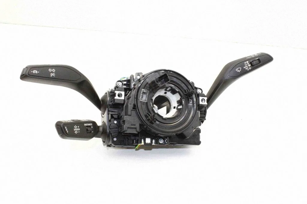 Pagriezienu/gaismu svira – Audi Q4 e-tron (2021-)