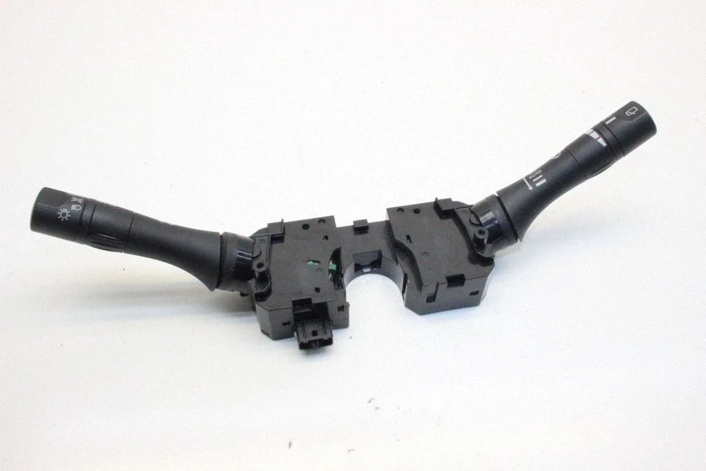 Indicator stalk – Nissan Leaf I (ZE0) (2010-2017)