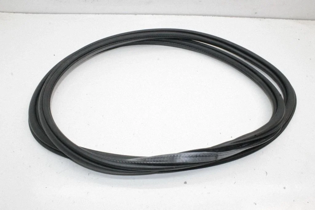 Rubber seal rear door – Polestar 2 (2020-)