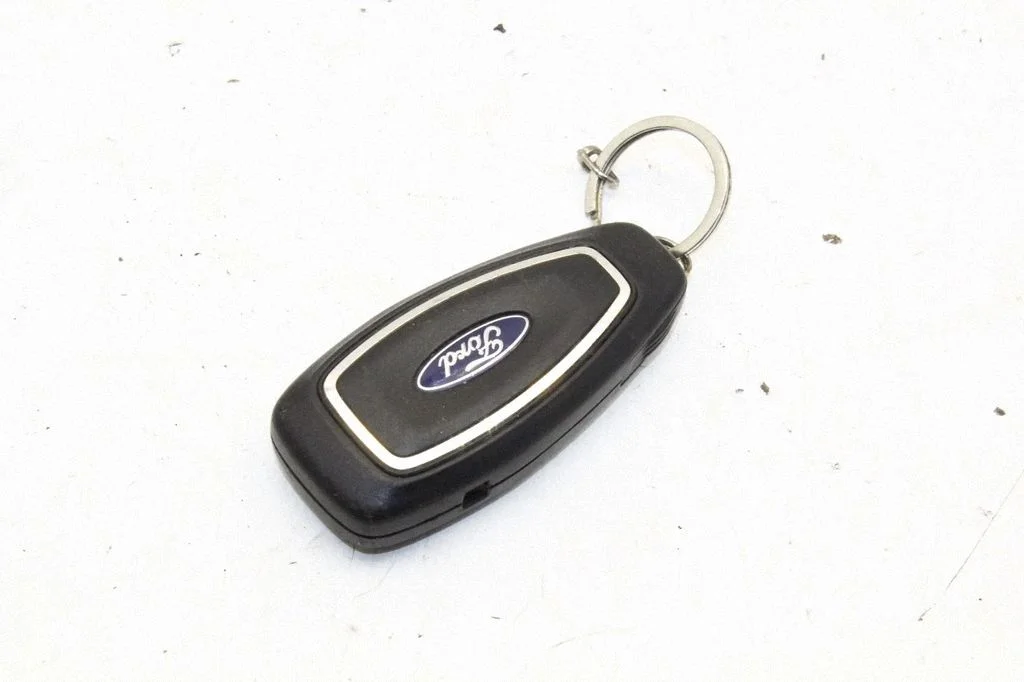 Ignition key/card – Ford Focus (2010-2017)