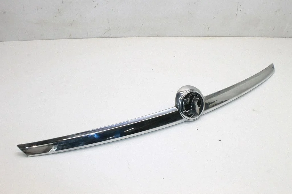 Tailgate trim – Opel Insignia A (2008-2017)