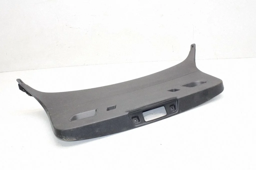Aizmugurējā vāka apdare – BMW 1. sērija F20 F21 (2011-2019)