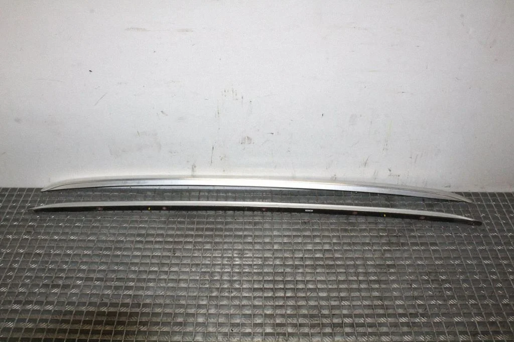 Jumta gareniskie stieņi „radziņi" – Audi Q7 4L (2005-2015)