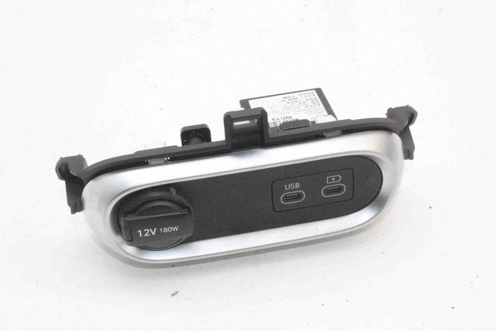 USB-pesa 96120CU000 – Genesis GV60 (2021-)