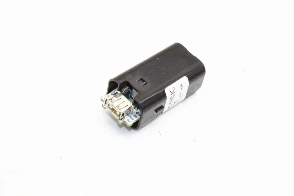 Gniazdo USB 96125Q0120