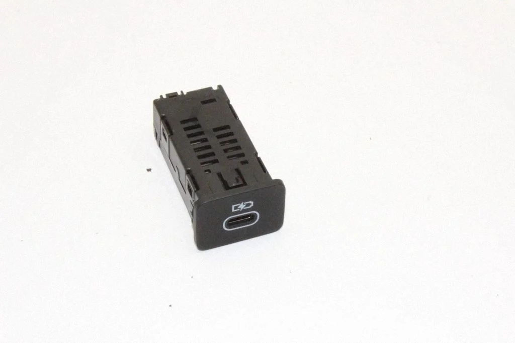 USB-pesa – Land Rover Range Rover Sport L461 (2022-)