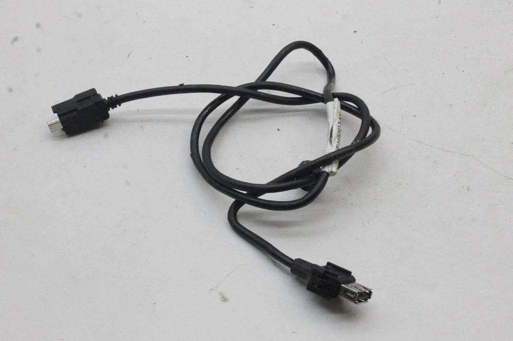 USB-pesa – Ford Focus (2010-2017)