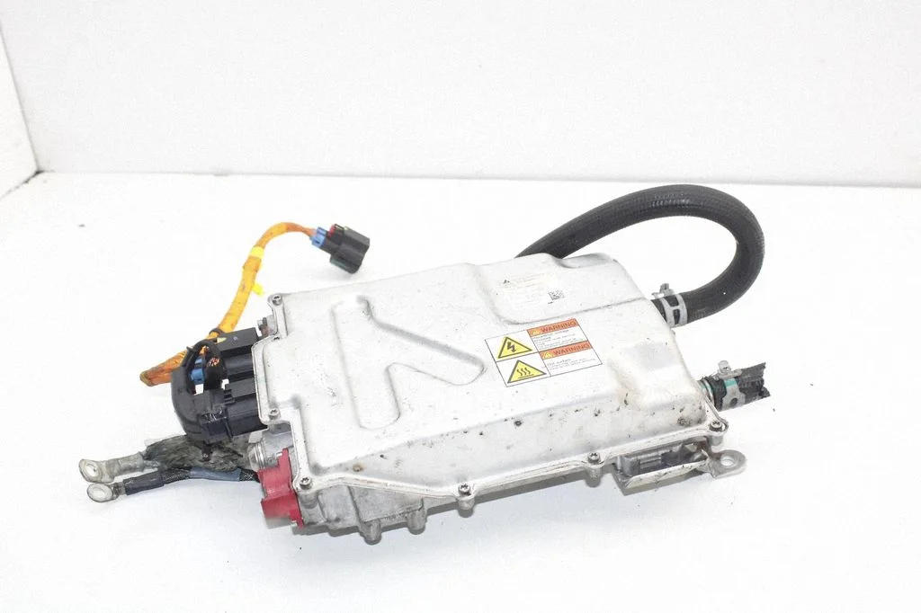 Przetwornica napięcia (inwerter) – Tesla Model X (2015-)